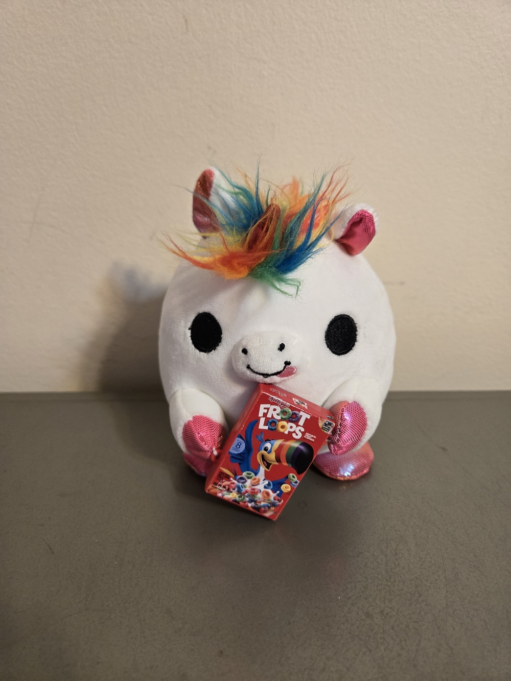 Zuru Snackles Richard the Unicorn 5" Plush Toy